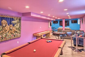 Interior - 16 Mi to Camelback Resort: Getaway w/ Game Room (Brodheadsville)