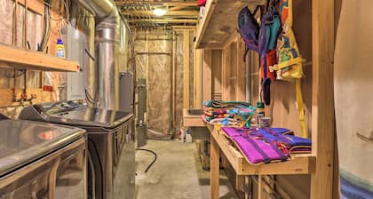 Quiet Riverside Retreat: Hike, Fish & Ski!