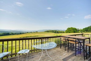 House (2 Bedrooms) | Interior - Breathtaking Mtn Views: Stylish Rustic Retreat! (Bennington)