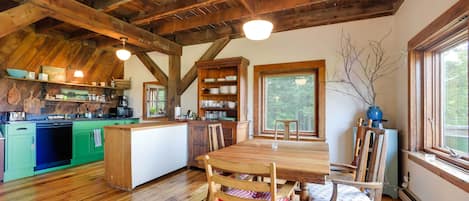 Rumah (2 Bedrooms) | Interior