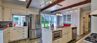 Bayfront Blounts Creek Home: Private Beach + Dock!