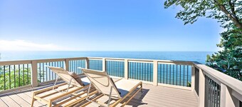 Modern Lake Michigan Home With 3 Lakefront Decks!