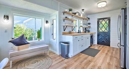 Modern Lake Michigan Home With 3 Lakefront Decks!