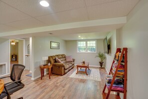 House (3 Bedrooms) | Interior - Saratoga Springs Haven w/ Pool + Fire Pit! (Saratoga Springs)