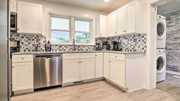 Rumah (2 Bedrooms) | Interior