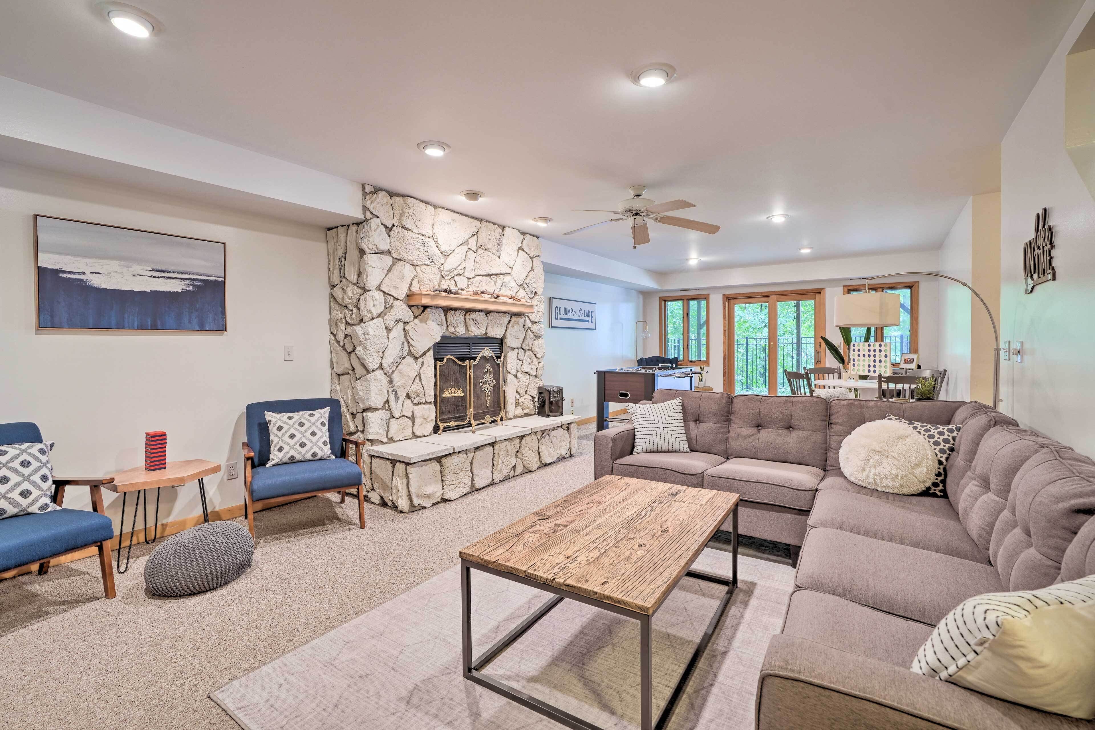 Stunning Waterfront Home w/ Fireplace & Grill