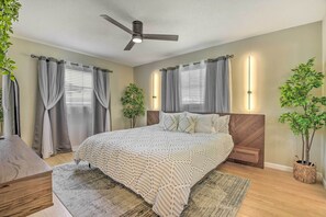 House (2 Bedrooms) | Interior