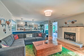 House (4 Bedrooms) | Interior - Peaceful Southern Pines Home w/ Pool + Yard! (Southern Pines)