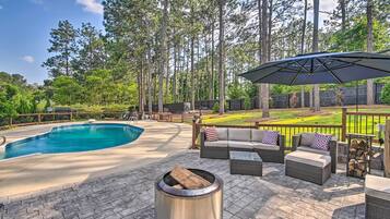 Rumah (4 Bedrooms) | Bagian depan properti