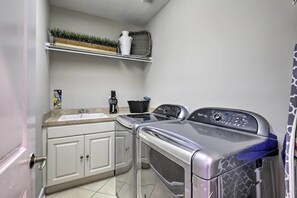 บ้านพัก (5 Bedrooms) | ภายใน