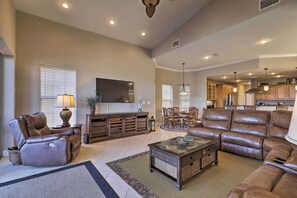 House (5 Bedrooms) | Interior - Waterfront Gem w/ Pool & Dock in Apollo Beach (Apollo Beach)