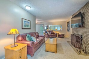 House (3 Bedrooms) | Interior - Barren River Lake Home w/ Boat Dock + Grill! (Scottsville)