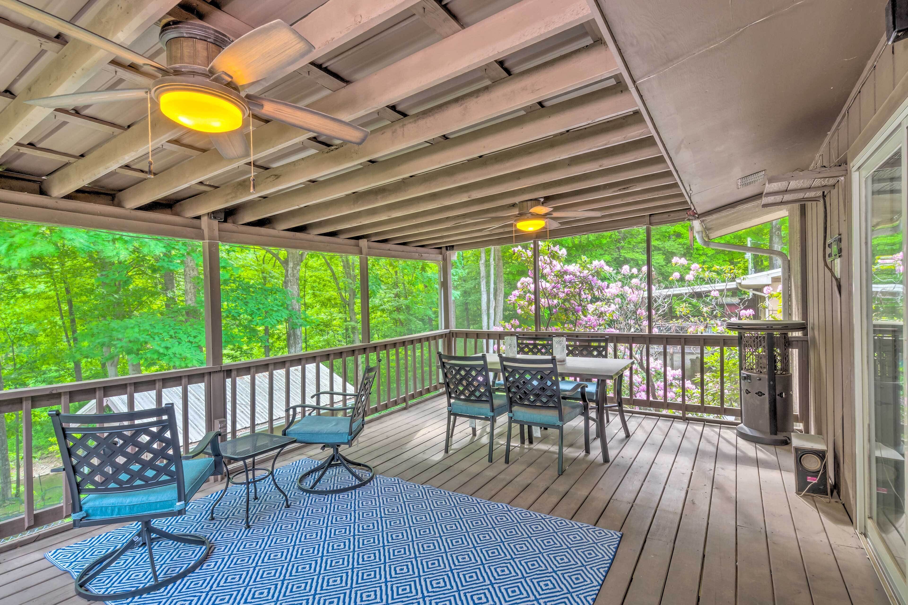 Barren River Lake Home w/ Boat Dock + Grill!