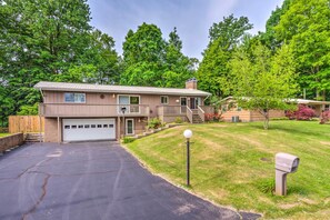 House (3 Bedrooms) | Interior - Barren River Lake Home w/ Boat Dock + Grill! (Scottsville)