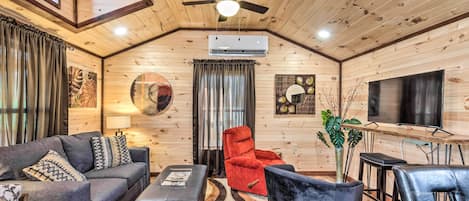 House (1 Bedroom) | Interior