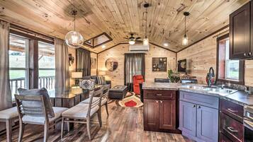 House (1 Bedroom) | Interior