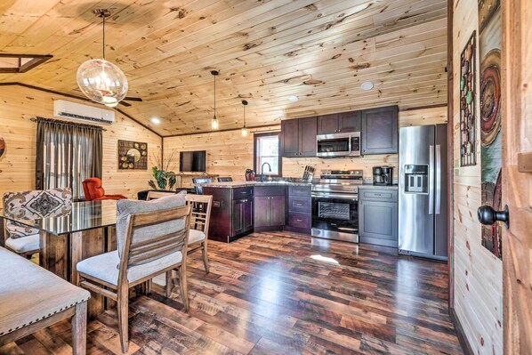 House (1 Bedroom) | Interior - Somerset Cabin, Close to Lake Access! (Somerset)