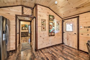 House (1 Bedroom) | Interior