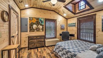 House (1 Bedroom) | Interior