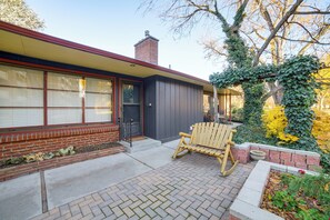 Interior - Couples Getaway in North End Boise - Walk to Dtwn (Boise)