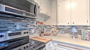 House (1 Bedroom) | Interior