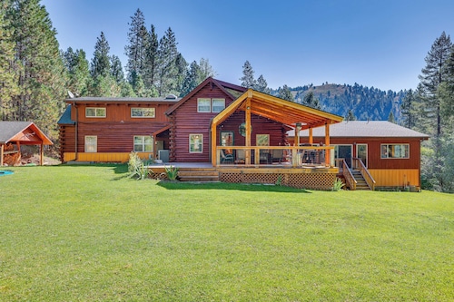 Horse Tours + Wildlife: Boise Ranch Home w/ Pool!
