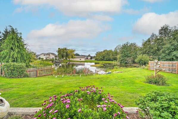 House (4 Bedrooms) | Front of property - Upscale Home w/ Indoor Sauna on Sunset Pond! (Ferndale)