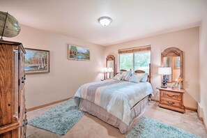 House (4 Bedrooms) | Interior - Upscale Home w/ Indoor Sauna on Sunset Pond! (Ferndale)