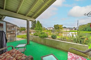 House (4 Bedrooms) | Interior - Upscale Home w/ Indoor Sauna on Sunset Pond! (Ferndale)