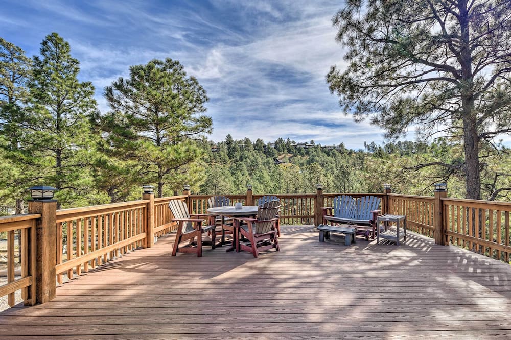 Charming Ruidoso Home w/ Deck & Lovely Views! - Lincoln, NM