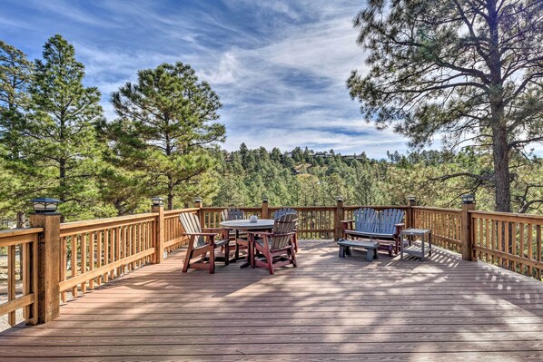 House (3 Bedrooms) | Interior - Charming Ruidoso Home w/ Deck & Lovely Views! (Ruidoso)