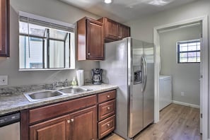 Apartment (2 Bedrooms) | Interior - < 1 Mi to Branson Strip: Condo on Golf Course! (Branson)