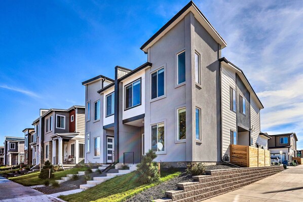 Apartment (3 Bedrooms) | Front of property - 6 Mi to Dtwn Denver: Townhome w/ Patio! (Commerce City)