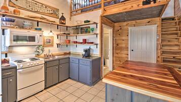 Apartment (0 Bedroom) | Interior