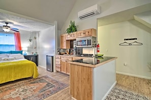 Apartment (0 Bedroom) | Interior