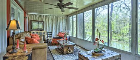 House (2 Bedrooms) | Interior