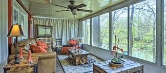 Cozy Cabin With Sunroom & Cacapon River Access!
