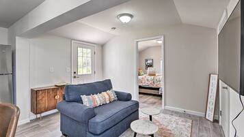 House (1 Bedroom) | Interior