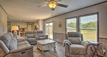 Family-friendly Madill Home: Peaceful Setting