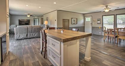 Family-friendly Madill Home: Peaceful Setting