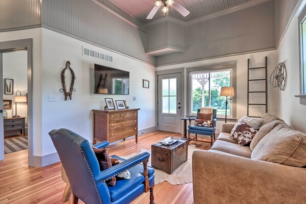 المنشأة من الداخل