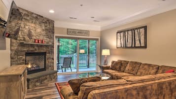 Apartemen (3 Bedrooms) | Bagian depan properti