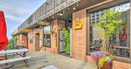 Modern Downtown Apt - Walk to Parks + Cafes!