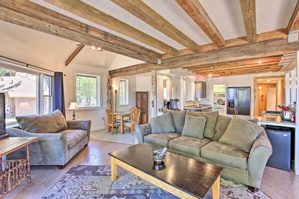 Cottage (5 Bedrooms) | Front of property