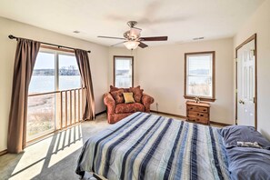 House (4 Bedrooms) | Interior - Waterfront Montross Home w/ Private Boat Slip! (Montross)