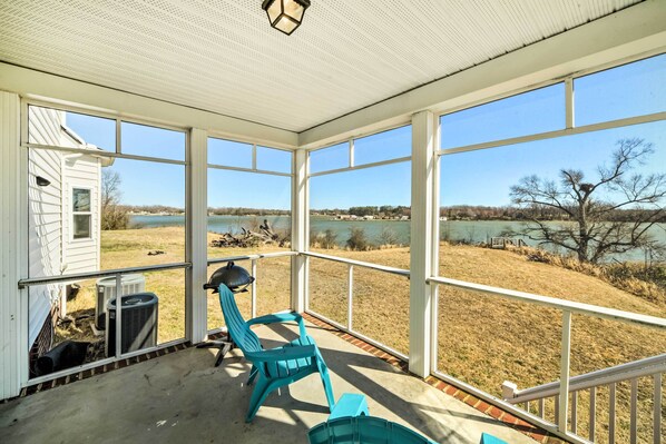 Interior - Waterfront Montross Home w/ Private Boat Slip! (Montross)