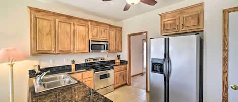 House (4 Bedrooms) | Interior