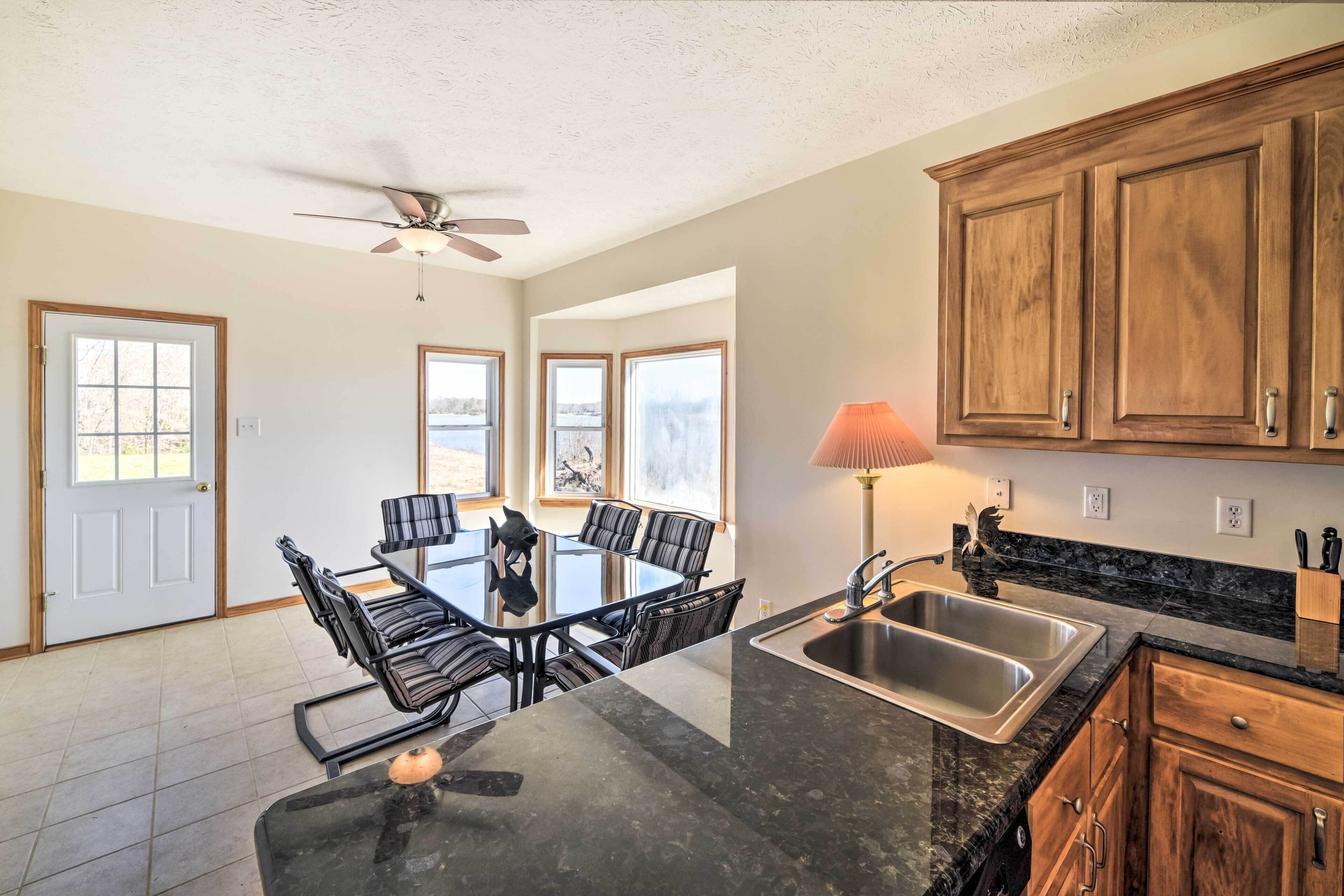 House (4 Bedrooms) | Interior