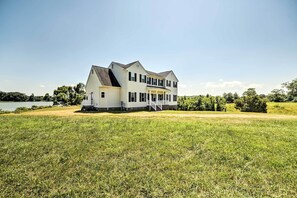 House (4 Bedrooms) | Front of property