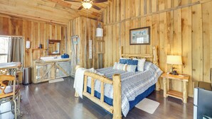 Interior - Peaceful Mountain Air Getaway w/ Fire Pit! (Mountain View)
